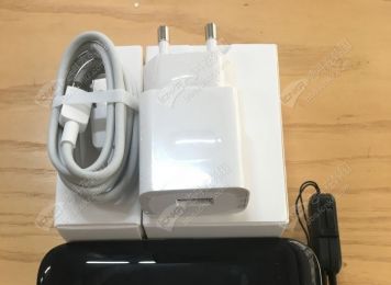 火箭网络~随身WIFI！家用光纤网络（礼品多多，赠不停）！先付卡！各种通讯业务进行中~