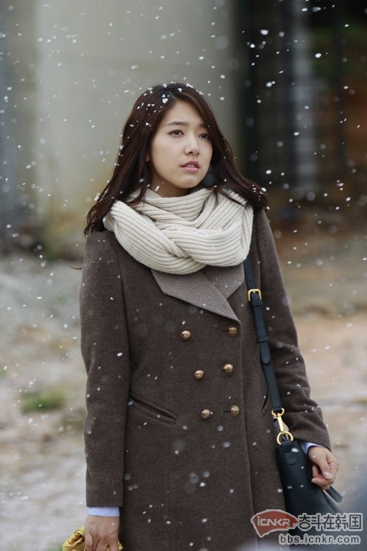 韩片7号房的礼物曝朴信惠未公开清纯靓丽剧照