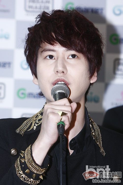 bnt新闻讯 3月24日,韩国天团super junior(圭贤,强仁,神童,东海,始源