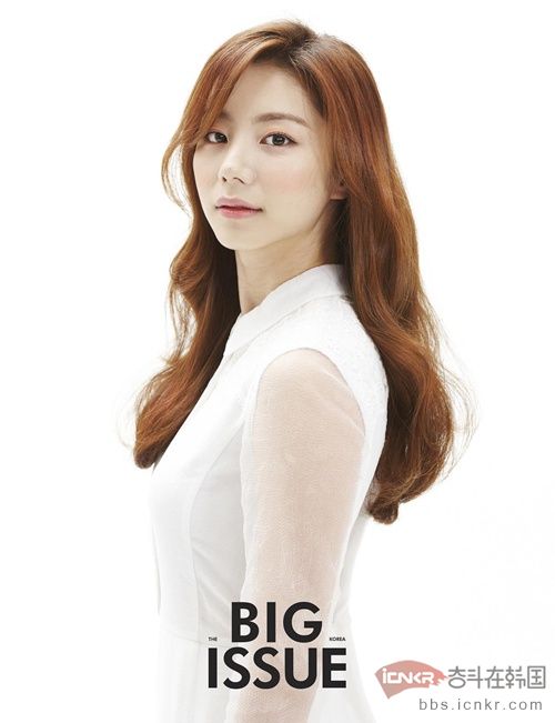 韩星朴秀珍时尚写真 初恋般清甜可人