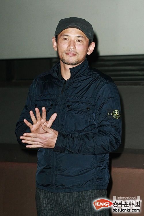 黄政民等出席当男人恋爱时舞台问候