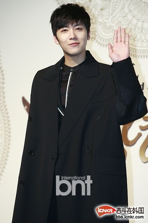 李洪基上节目反击社长 直言险些砸电脑-韩国新闻-要闻-奋斗在韩国