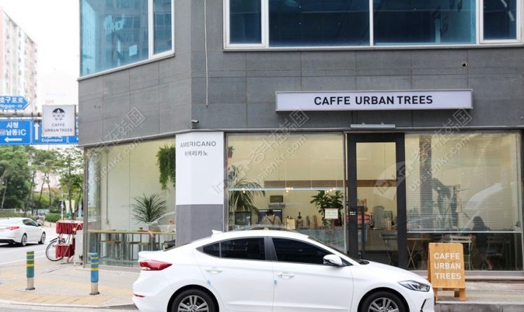 韩国咖啡厅-【coffe urban trees】新款性冷淡风瓶装饮品