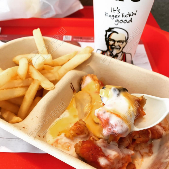 韩国肯德基推出新品舀着吃的炸鸡吃过的小伙伴都说不错呢