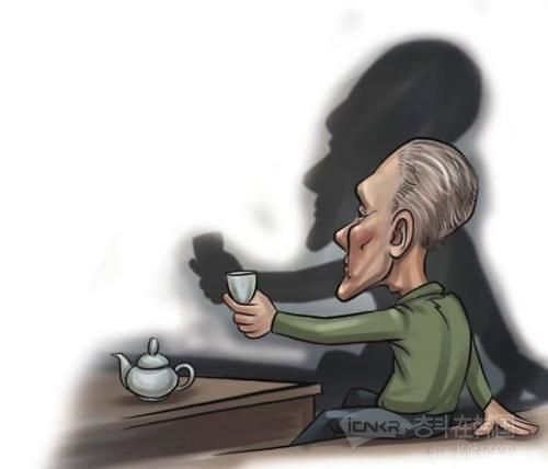 独居男女的苦恼：男性怕孤独 女性怕没钱