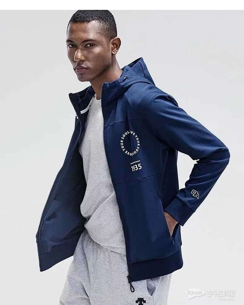 迪桑特descent全新外套1万5男士