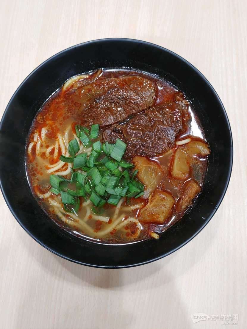 麻辣牛肉面