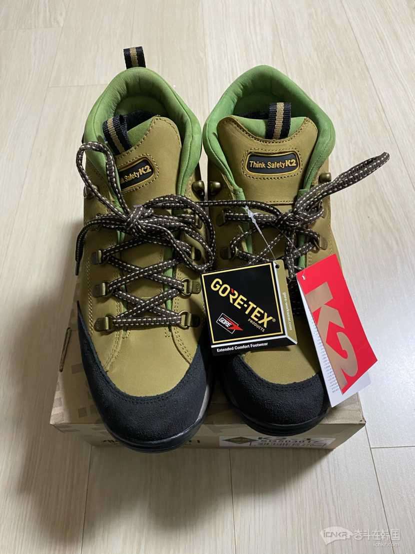 出售全新k2-17安全鞋!