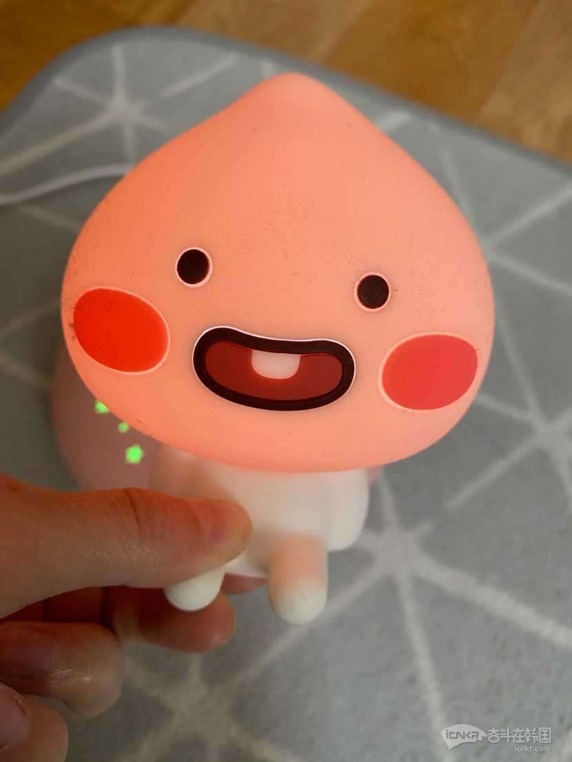 linefriend粉色屁桃小夜灯原价85w现在25w出