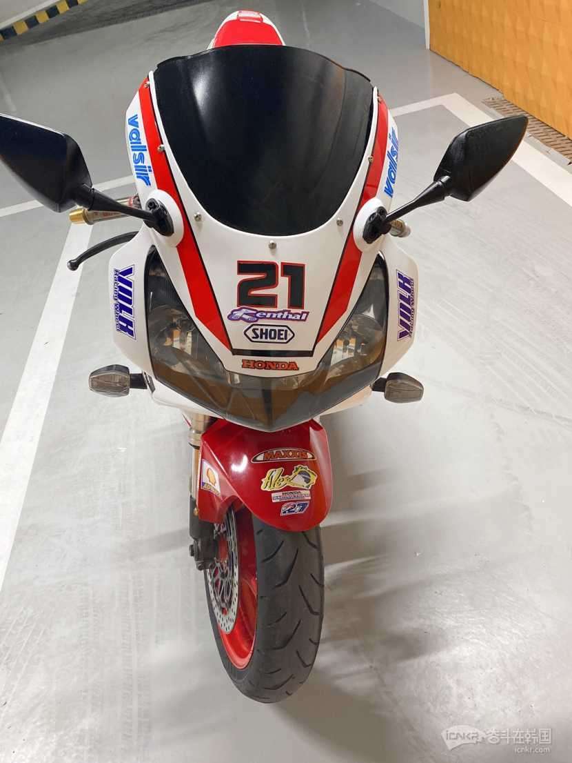 大排 摩托车 cbr954