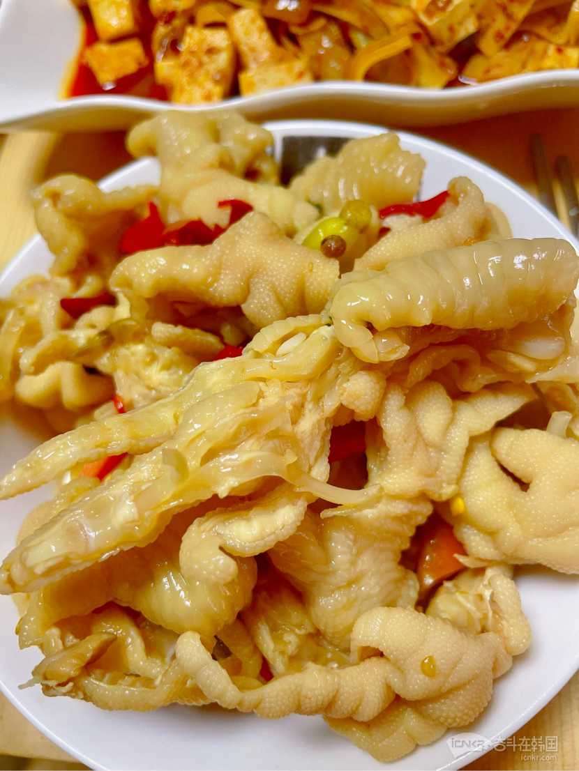 网红柠檬无骨泡椒凤爪