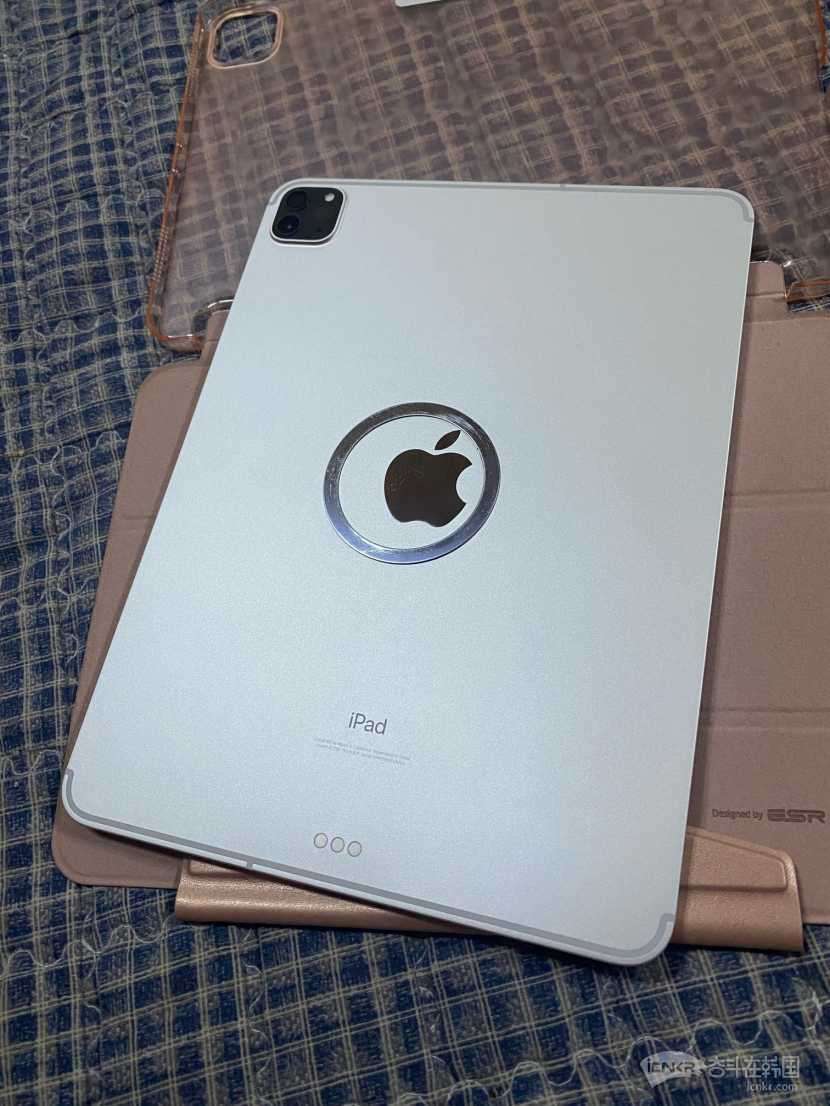 已出出售ipadpro2020款11寸256g插卡版