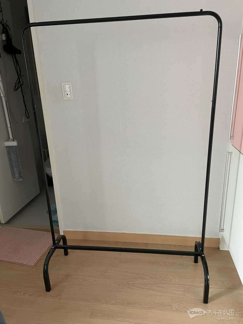 黑色衣架免费自取