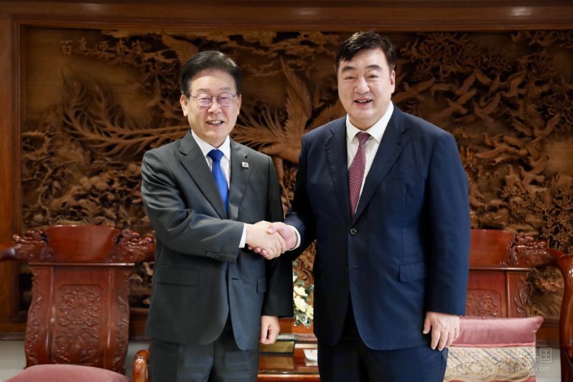 中国驻韩大使邢海明会见韩国共同民主党党首李在明