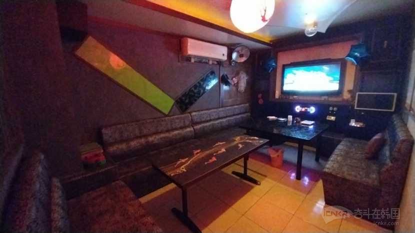 歌厅超低价转让3500