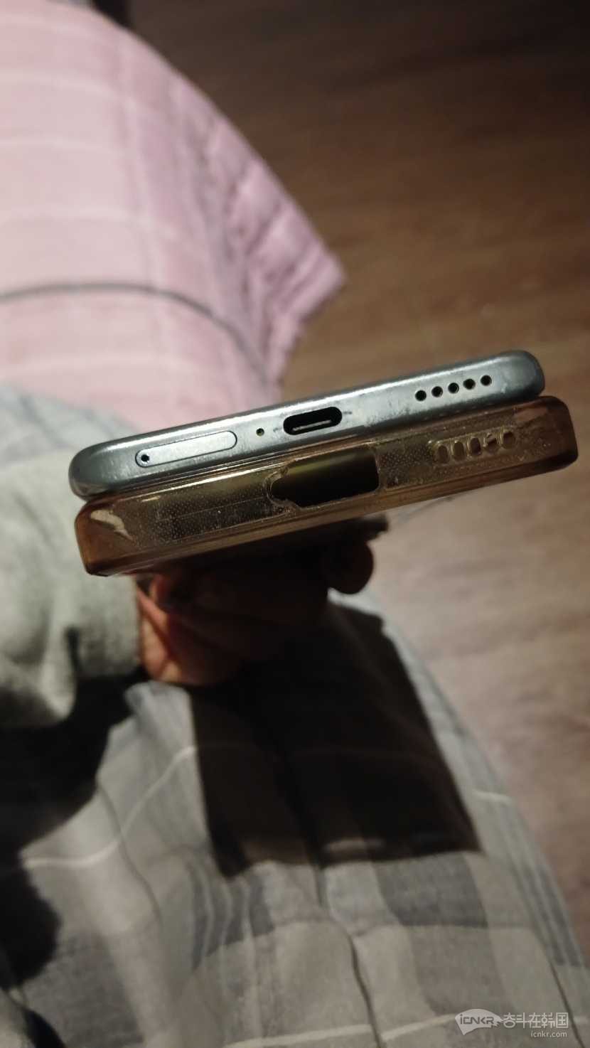 出售中国手机。。荣耀X50