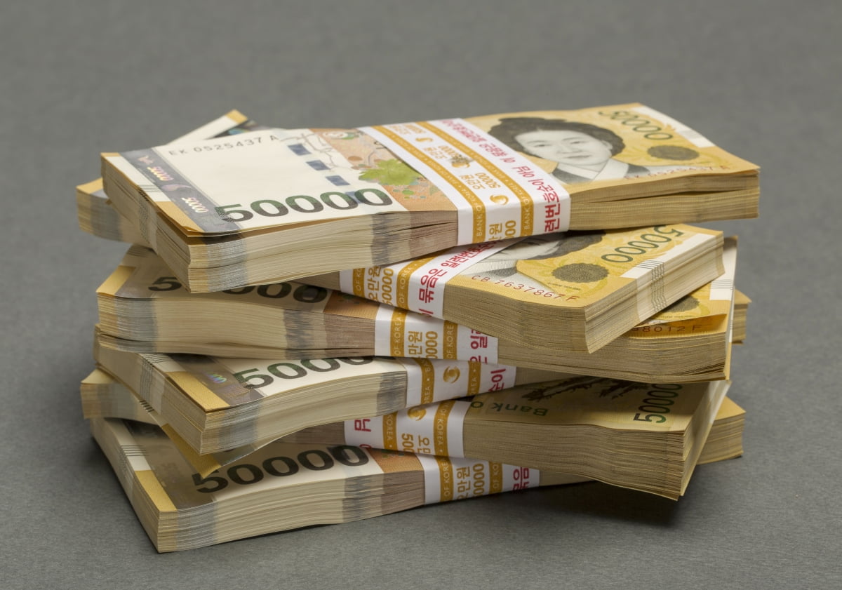 私立小学行政主任涉嫌挪用2亿韩元学费，最终被警方逮捕-奋韩快讯奋斗在韩国韩国留学生华人论坛奋韩网- 奋斗在韩国