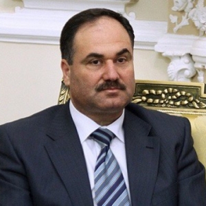 伊拉克财长称财政部总部遭袭百余人被绑