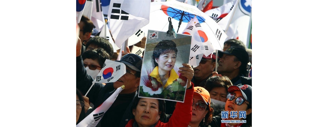 总统弹劾案落停 韩国总理吁民众冷静接受判决