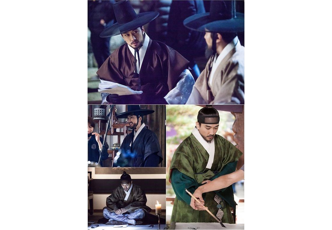 SBS发《师任堂》幕后照 宋承宪戏外研读剧本帅气十足